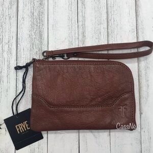 FRYE Leather L-Zip Wristlet ~NEW~